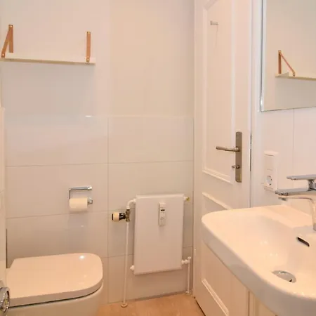 Luv & Lee, Whg 5a Apartamento *